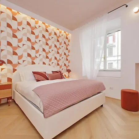 Ych-Colorful And Classy Apartment Near Fori Imperiali Rome Exterior photo