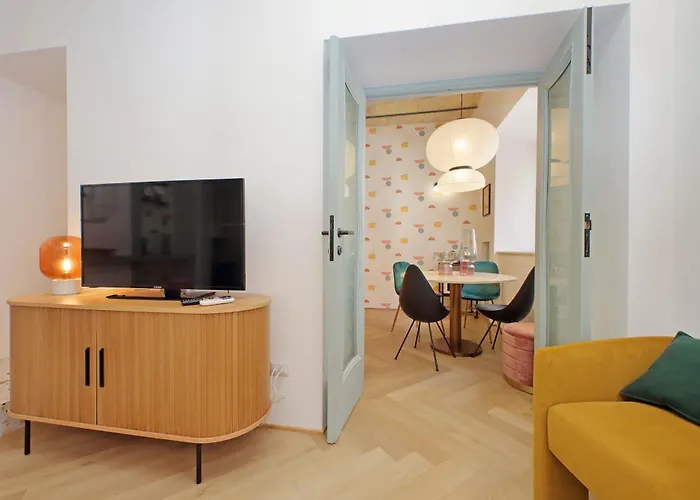 Ych-Colorful And Classy Apartment Near Fori Imperiali